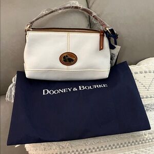 Dooney & Bourke NWT  Cream Leather Wristlet with dust bag
